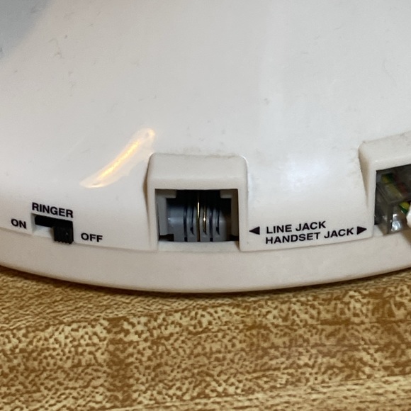 Vintage Microtel Model 964 Retro Style Push Button Tone/Pluse telephone - Picture 6 of 7